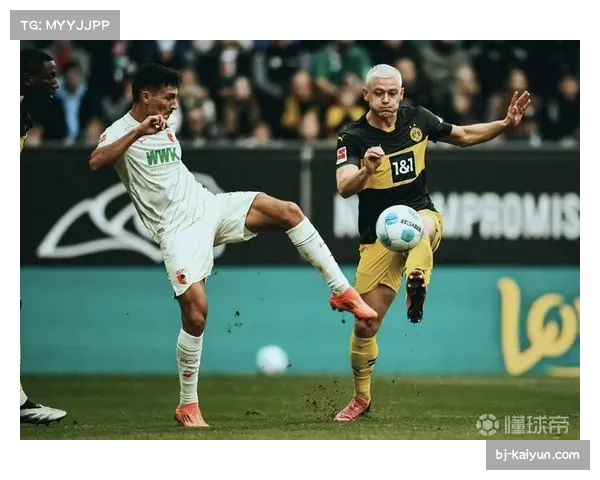 奥格斯堡对阵汉堡北部德比气氛热烈平局收场