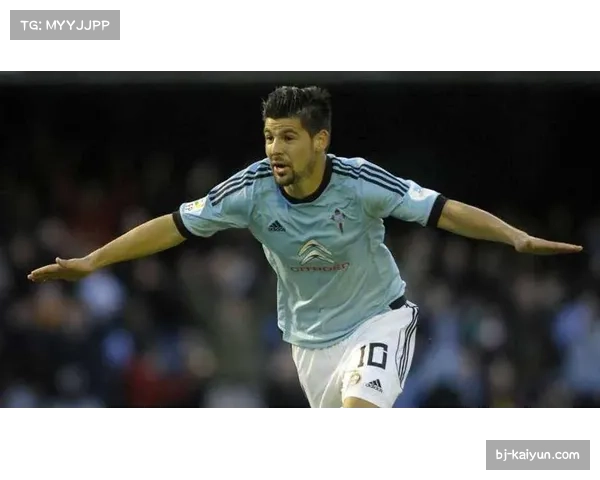 贝尼特斯非对称4-3-3变体，塞尔塔左中场回撤形成三中卫出球